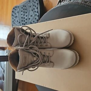 Cougar lace up boots